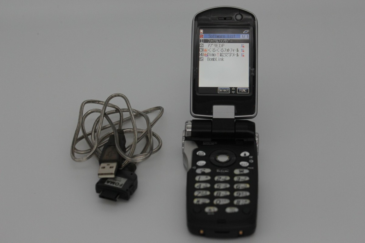 ドコモ　FOMA P900iV クラウド アドベントチルドレン FOMA P900iV Cloud Black Final Fantasy VII Advent Children Crisis