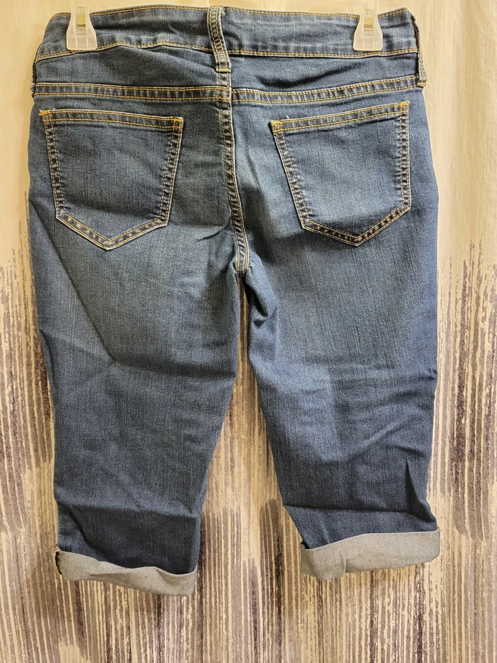 City Streets Juniors Young Misses Blue Jean Bermuda Denim Shorts Size 7 - Image 3 of 4