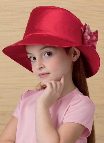 Vogue Sewing Pattern 9308 Misses S-M-L and Girls S-M-L Brimmed Hats in 3 Sizes - Picture 7 of 12