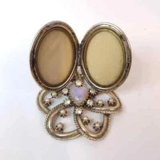 Melba Vintage Jeweled double picture frame