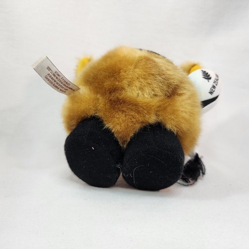 Kiwi & Friends Plush New Zealand With Football - Picture 9 of 9