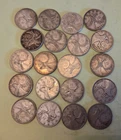 Lot of 20 Canadian 80% Silver Quarter Coins Mostly in 1940s