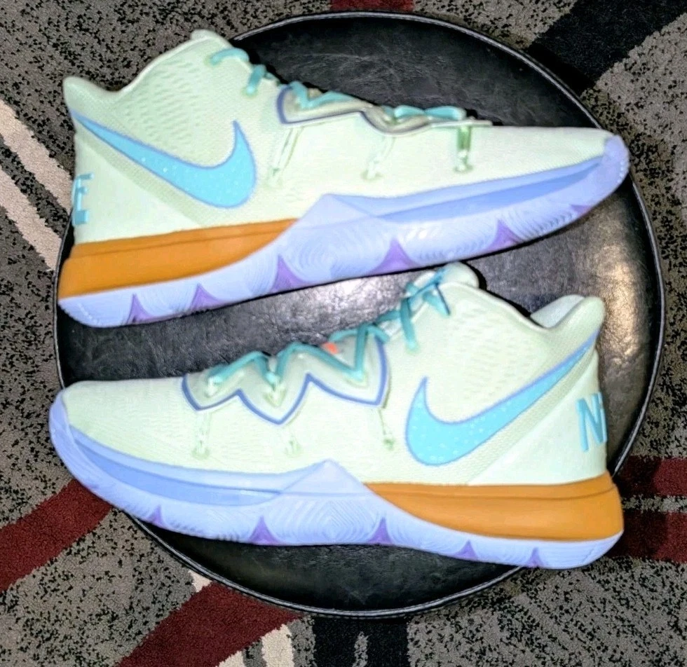 Nike Kyrie 5 Squidward サイズ US 10 Preços baixos em Nike SpongeBob SquarePants x Kyrie 5 Squidward | eBay