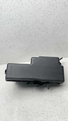 04 05 06 TOYOTA CAMRY Engine Fuse Box