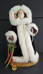 FIGURE RED VELVET WHITE FUR ST. NICK SANTA CLAUS CHRISTMAS WOOD STAND NICE 14"