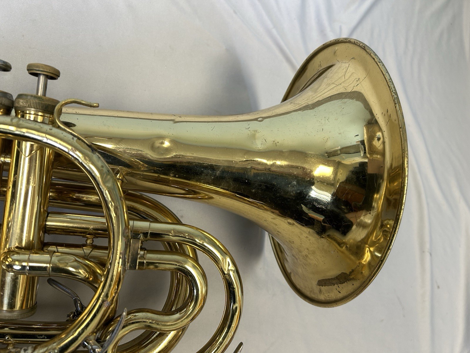 DYNASTY M570 MARCHING BARITONE HORN + CASE