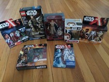 Lote de figuras coleccionables de Star Wars Lego Funko Pop Leia Rey Finn Poe BB8 etc.