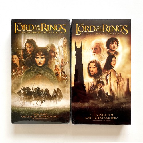 Two New Sealed THE LORD OF THE RINGS VHS Tapes Fellowship/Two Towers - Picture 2 of 3