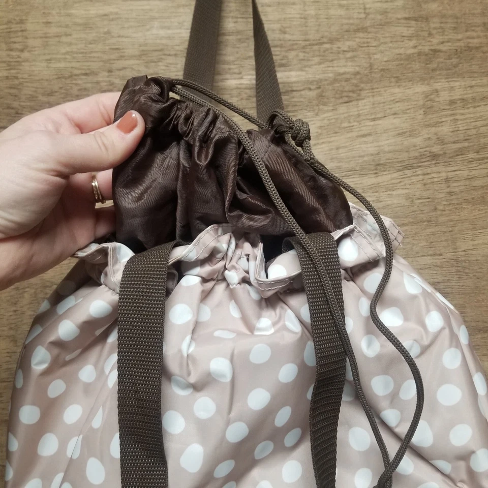 Bolsa de almuerzo aislada Thirty one ceñida marrón tostado blanco Poka Dot Foto 2 de 4