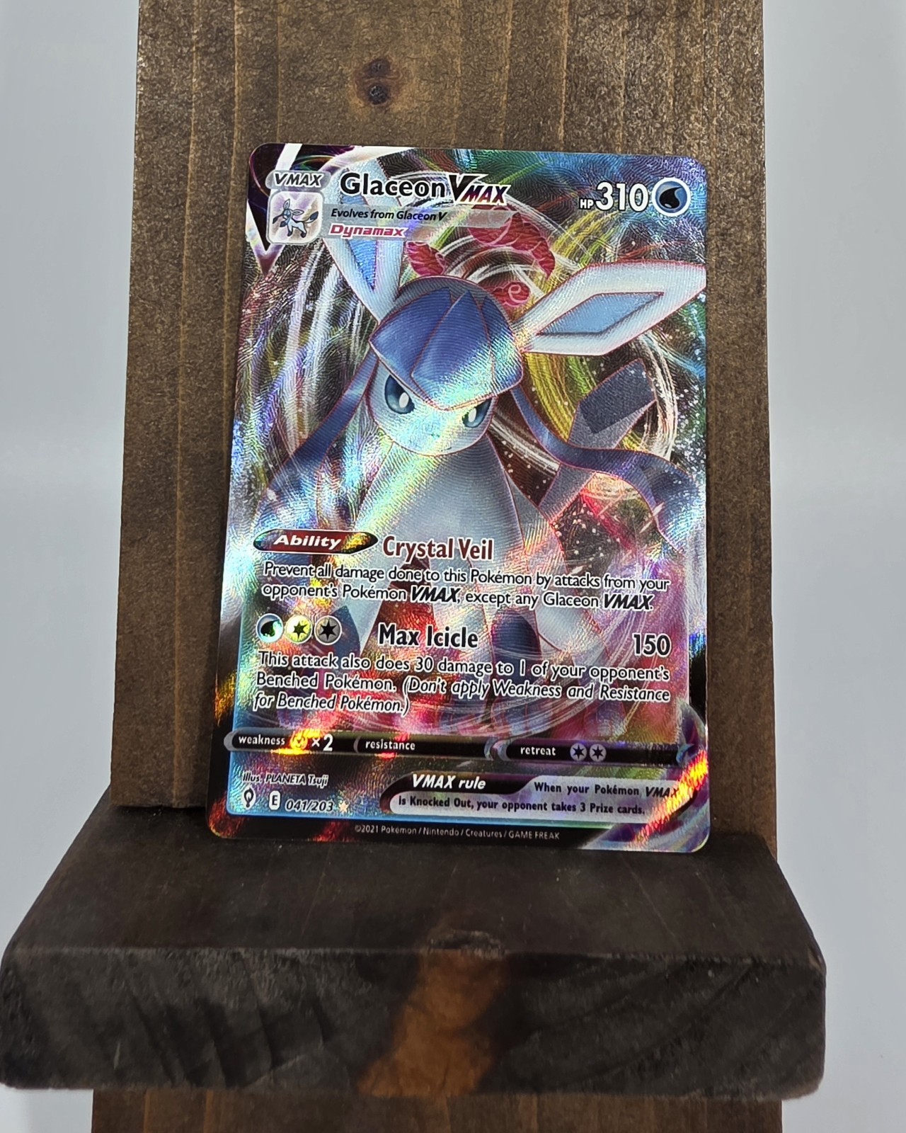 Pokémon TCG Glaceon VMAX Evolving Skies Holo Ultra Rare Card 041/203 Mint NM