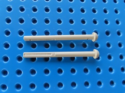 Lego 2 x Pfeil Spring Shooter Projektil Arrow 6L 61680 neu hellgrau 7646 7645
