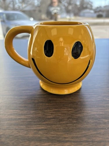 Vintage 1970s McCoy SMILEY FACE Coffee Mug HAVE A HAPPY DAY Smile
