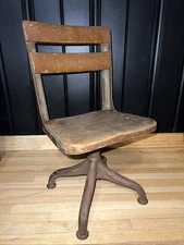 1930-40s American Seating Company Small Children Desk Chair USA Rustic Americana