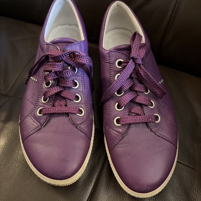 ECCO purple leather spikeless golf shoes. EUC Women's 10 (eur 41)