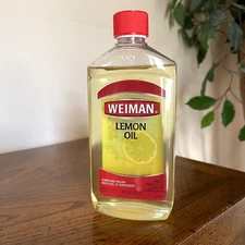 Weiman Lemon Oil Furniture Polish with UVX-15 Sunscreen 16 oz Bottle Clean Shine