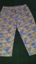 Womens Faded Glory Flower Capris Size 16