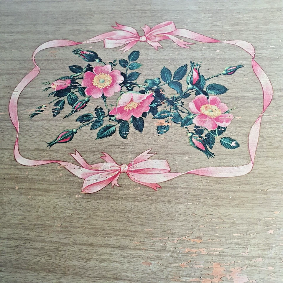 Cofre de servicio vintage de madera plateada años 50 de International - plata o joyería Foto 2 de 4