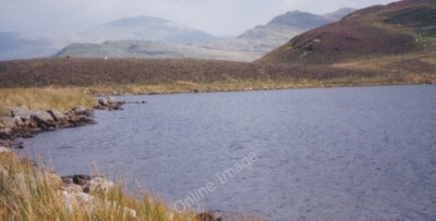 Foto 6x4 Das untere Ende von Llyn Dwythwch Llanberis Llyn Dwythwch schmiegt sich um 1999