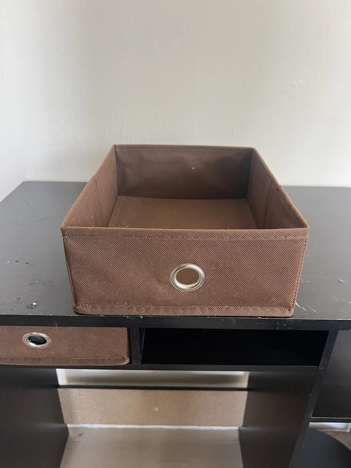 Escritorio de uñas de madera Foto 4 de 4