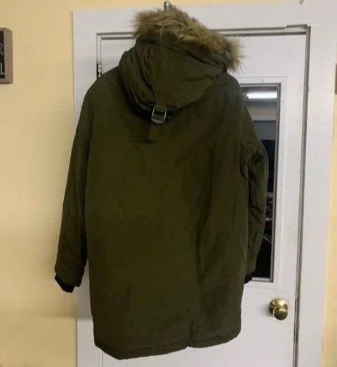 GUESS EST.1981 MENS HOODED JACKET SIZES S STYLE # 119RP325 - Image 2 of 4