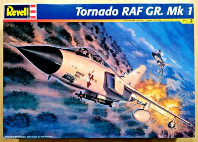 18-4673 REVELL 1:32 Scale PANAVIA TORNADO GR Mk.I Plastic Model Kit