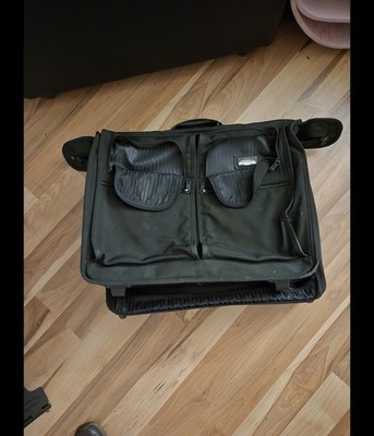 TUMI Alpha On  Wheels Wheel A Way Deluxe Garment Bag 2233D3 Travel Luggage RARE