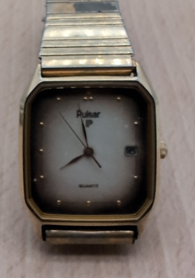 Vtg Pulsar Tank Quartz Watch V102- 5279 Two-Tone Dial With Date