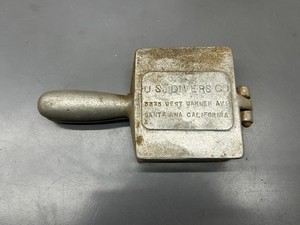 (L) VINTAGE US DIVERS CO. 3lb BELT WEIGHT MOLD SANTA ANA CA. - VGC - USA