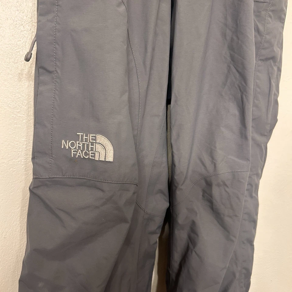 Pantalones de nieve grises para mujer The North Face Gore-Tex XCR Summit Series, S-pequeña mancha Foto 2 de 4