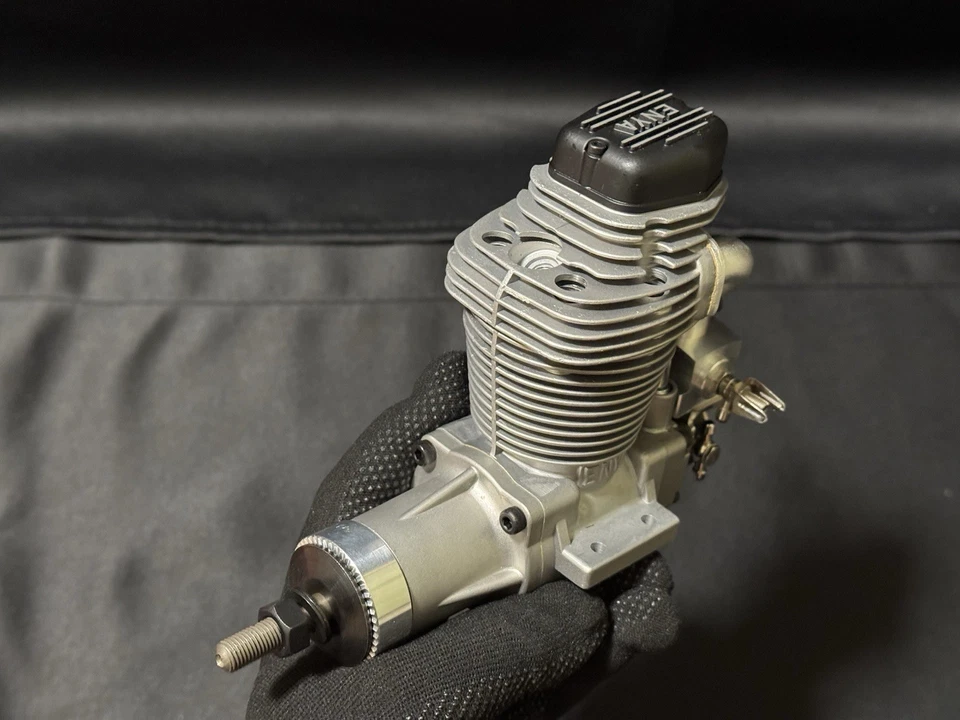 ENYA R120-4C GP (Gear Pump) Airplane 4 stroke Engine New in Box  Made in Japan - Image 4 of 4