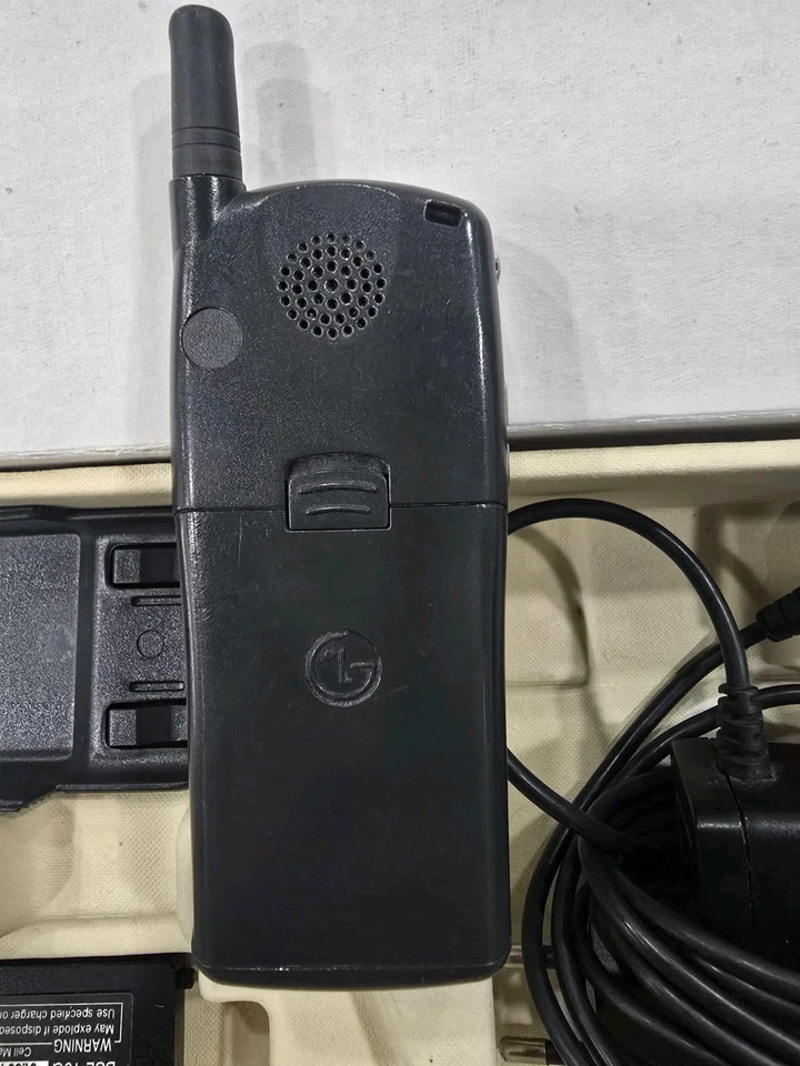 LG 500 Usato Con Scatola E Caricatore Originale (Batteria Non Funzionante) - Immagine 4 di 4