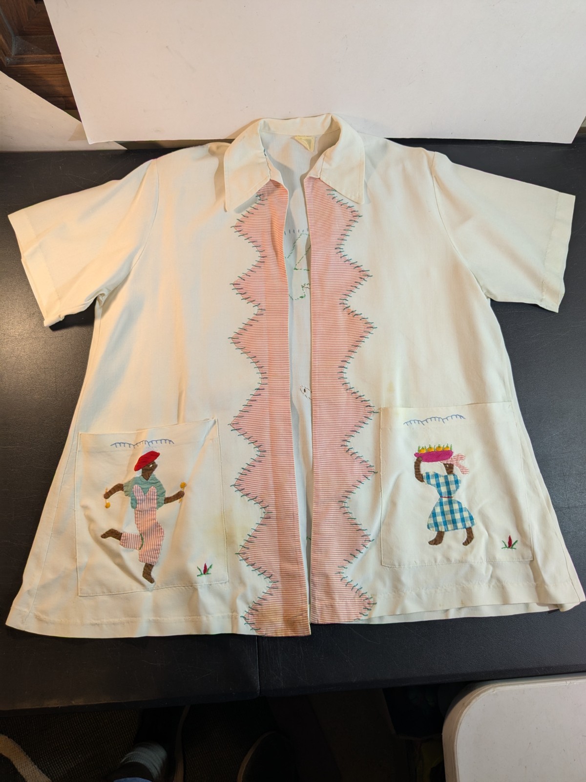 Picture 1 of 24