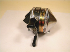 Vintage Zebco 33 metal foot Orange L one rivot casting reel Made in USA