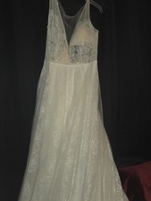 wedding dress size 12 never worn