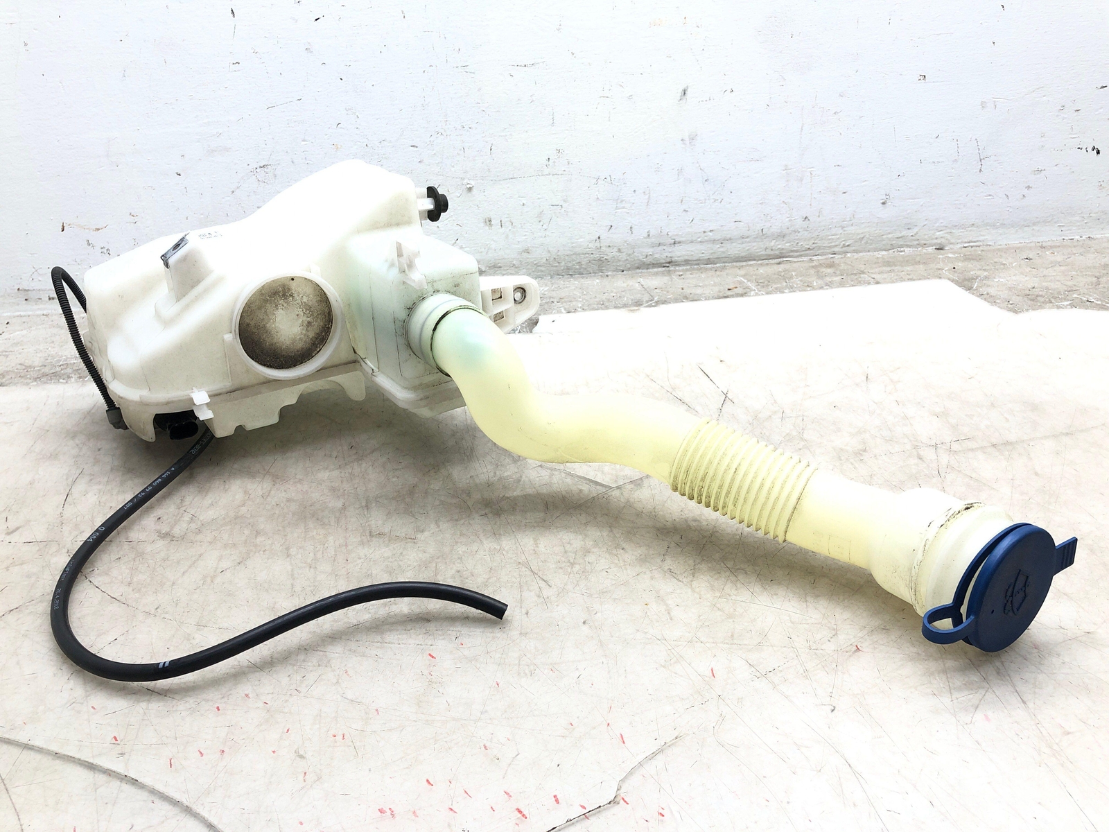 2018 MERCEDES GLE 400 NON HEATED WINDSHIELD WASHER FLUID RESERVOIR