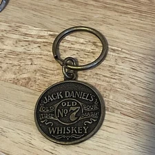 Vintage Jack Daniel’s Old 7 Whiskey Souvenir Metal Keychain Key Chain FOB