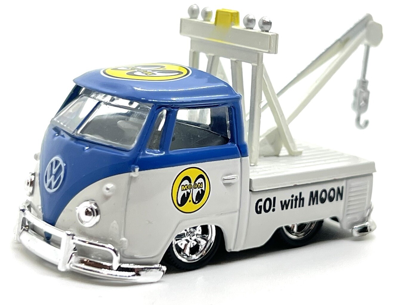 M2 MACHINES AUTO HAULERS 1960 VW SINGLE CAB TOW TRUCK MOONEYES LOOSE