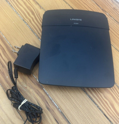Linksys E1200 300 Mbps 4-Port 10/100 Wireless N Router