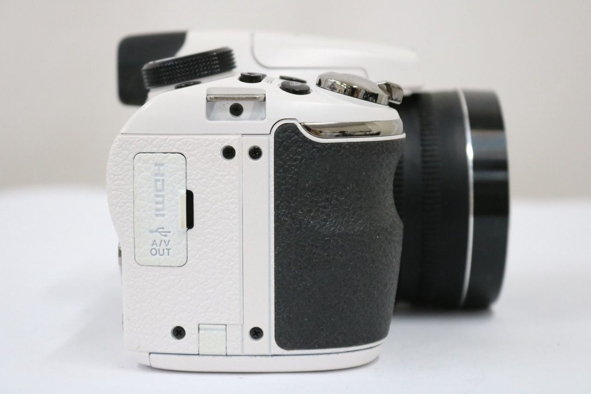 Fujifilm Finepix S4500 White Compact Digital Camera Tested Working