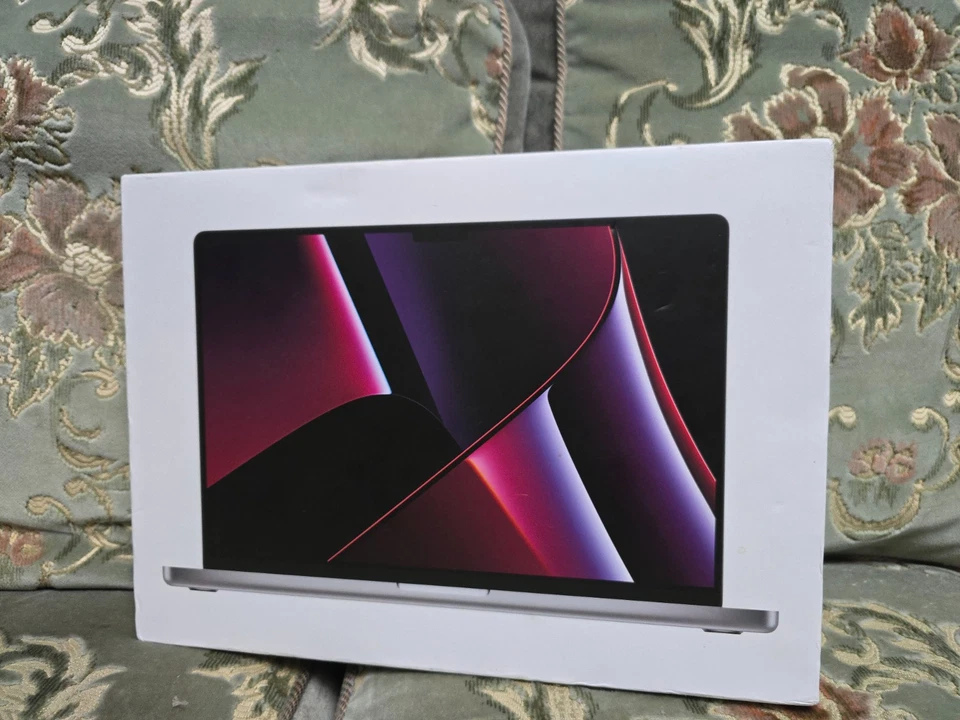 Apple MacBook Pro 16" M2 Max · 32GB · 1TB, photo 2 of 5