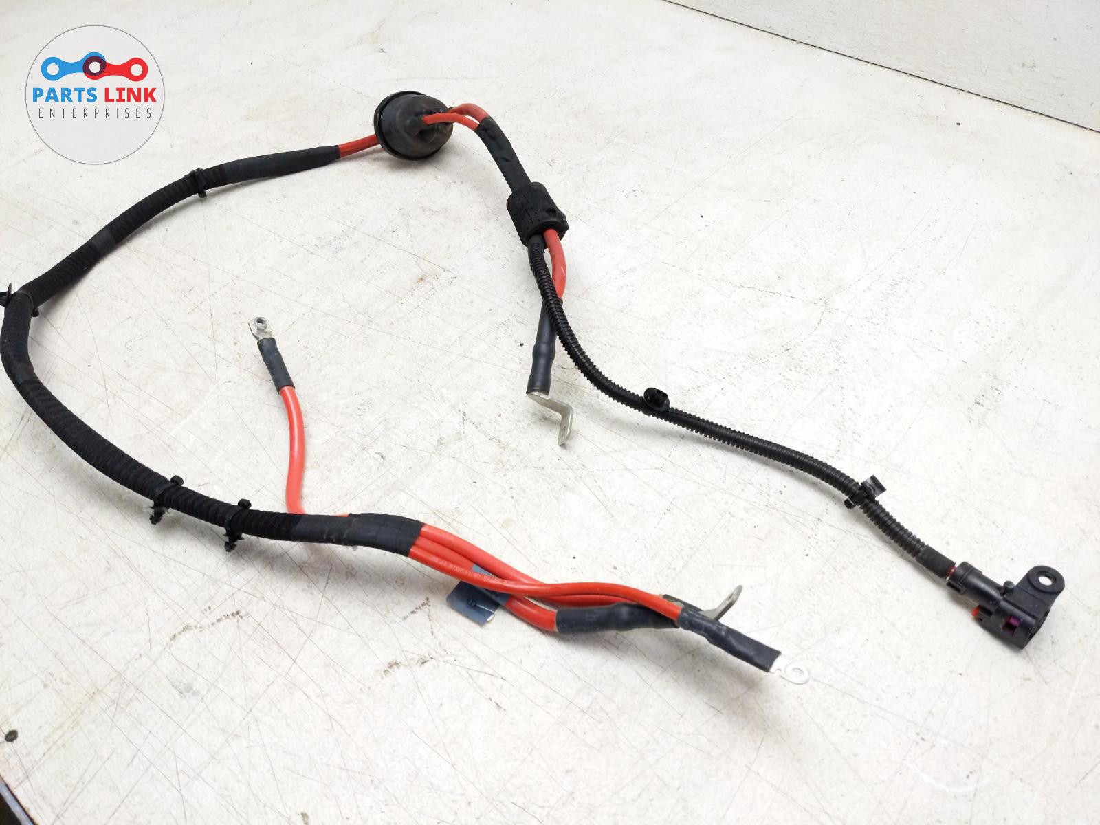 16-20 BENTLEY BENTAYGA ENGINE BAY BATTERY FUSE BOX HARNESS ALTERNATOR POWER LINE