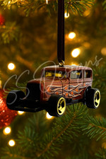 1932 Ford Sedan - Diecast Christmas Ornament - Classic 1932 Ford Sedan - Diecast Christmas Ornament - Classic