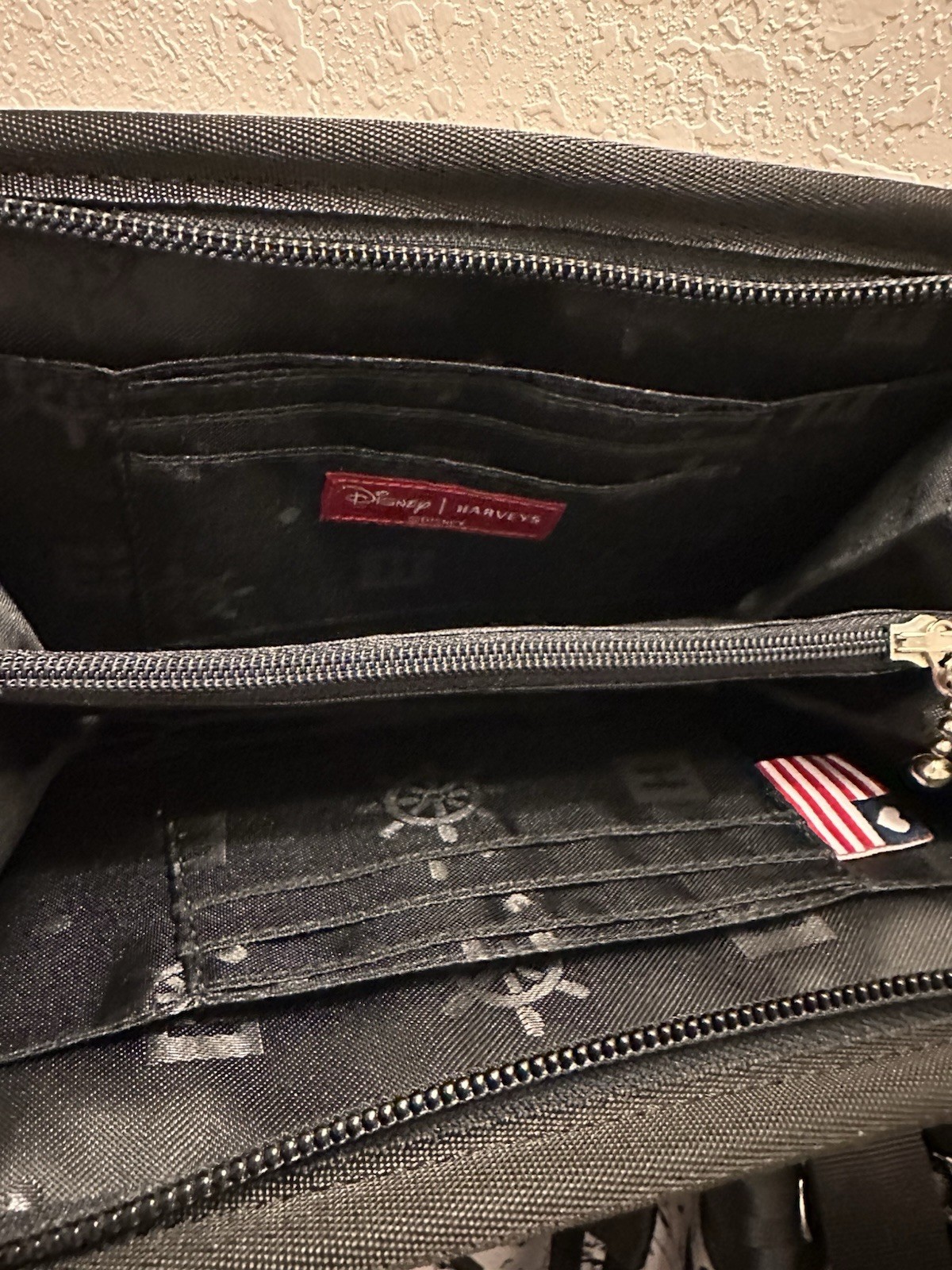 Harvey’s Seatbelt Disney Steamboat Willie Park Hopper Bag and Wallet Excellent image 7