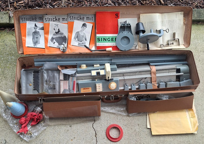 Vintage Singer Heimstricker Knitting Machine Bed Suitcase Superba w/ Accessories