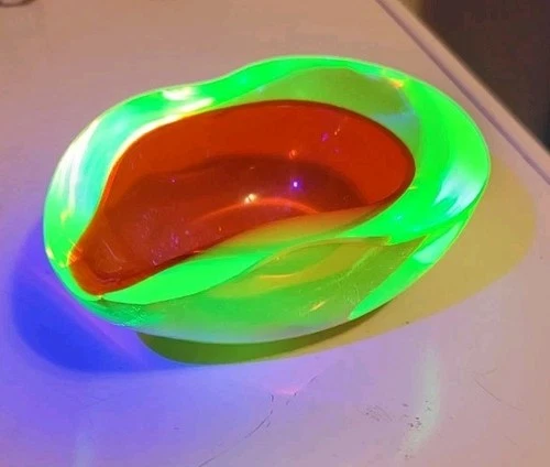 Vintage Uranium Antonio Cenedese Glass Ashtray  1960’s Murano 5"X 4.5"X 2" Nice!