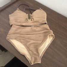 2 Piece Bestselling Bikini Set U-Wire Cutout Swimsuit High Waisted Textured S