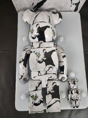 Medicom Bearbrick FLOWER BOMBER 100% & 400% Banksy Graffiti US