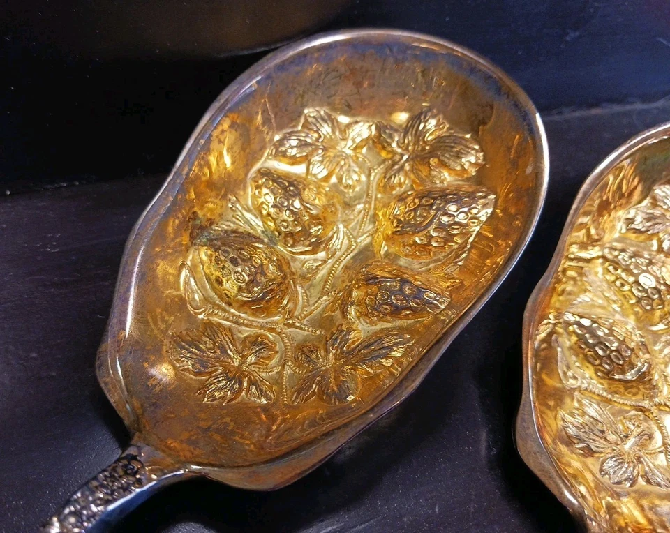 2 DE COLECCIÓN GODINGER OLD BOUQUET CUENCO DORADO CAZUELA PLATEADA CUCHARAS PARA SERVIR BAYAS Foto 4 de 4
