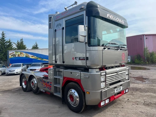 Renault Magnum  - Picture 1 of 17