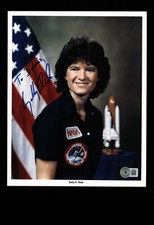 SALLY K. RIDE SIGNED 8X10 PHOTO BECKETT AUTHENTICATED COA CHALLENGER NASA PHOTO